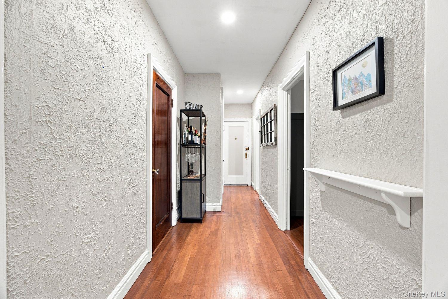 246 Bronxville Road, Unit i2 photo 5