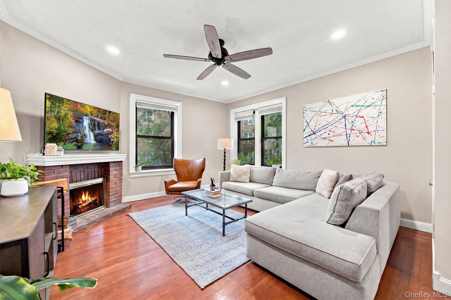 246 Bronxville Road, Unit i2 photo 10