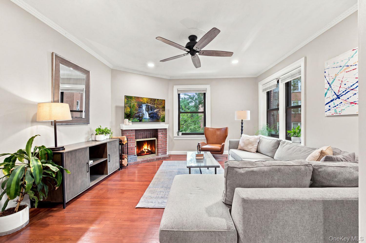 246 Bronxville Road, Unit i2 photo 11