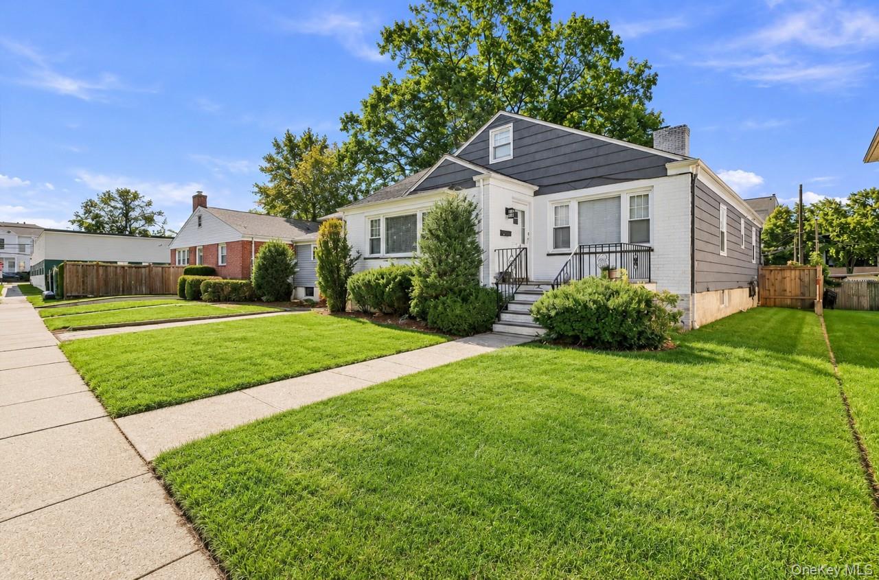 124 Bradford Avenue – For Rent photo 2