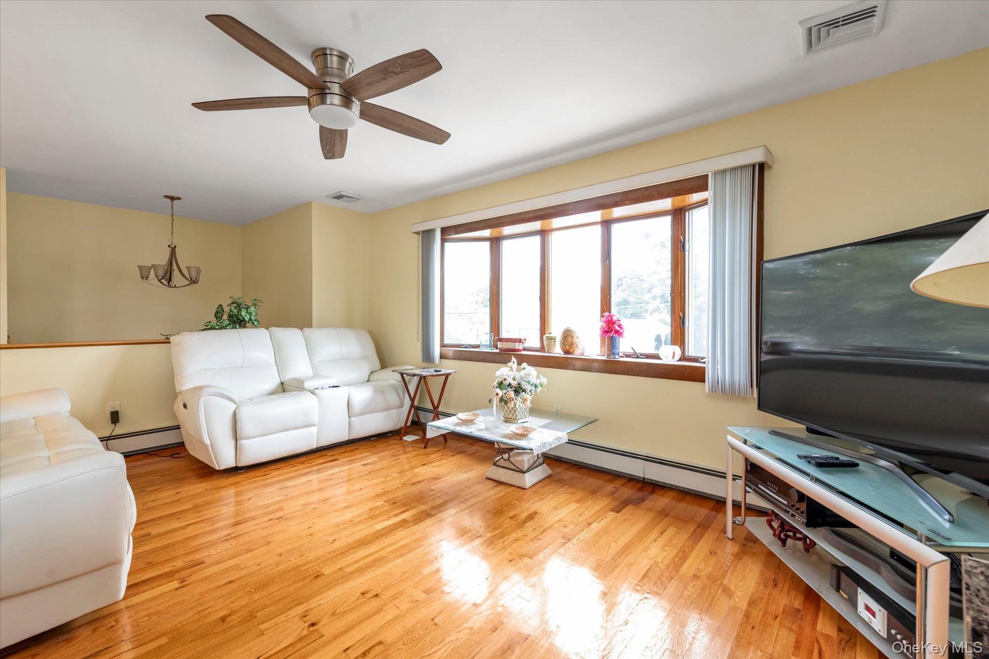 14 Edwards Place – For Sale photo 4