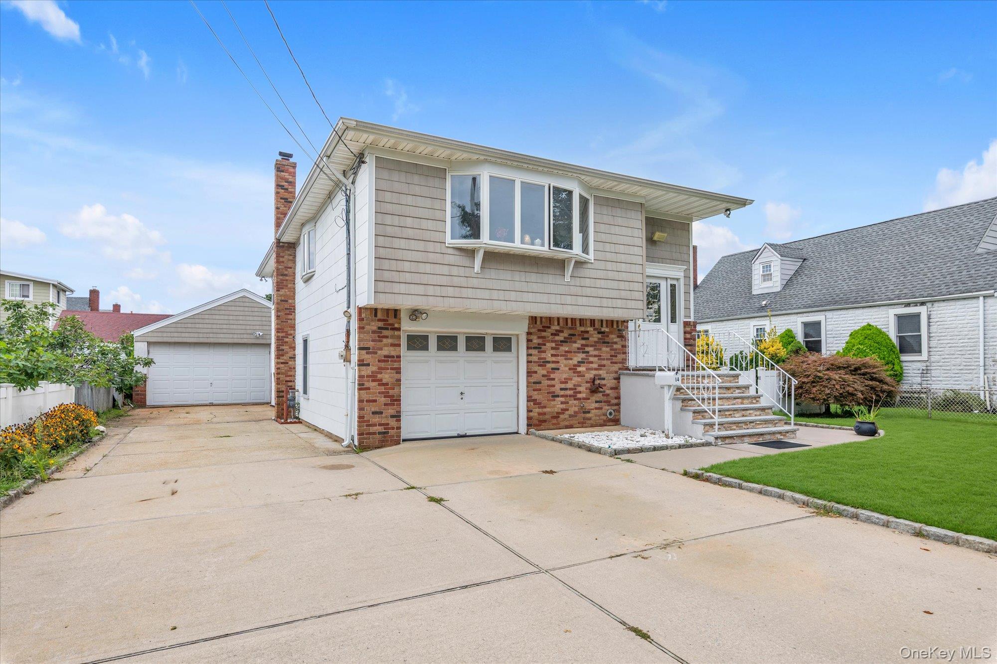14 Edwards Place – For Sale photo 2