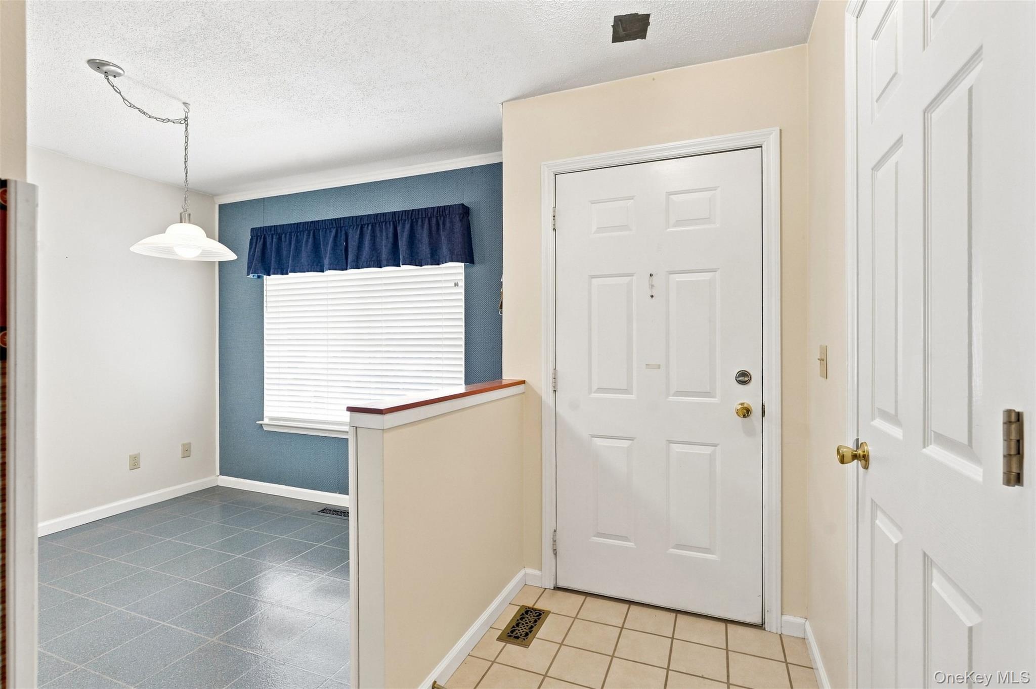 103 Kensington Court – For Sale photo 9