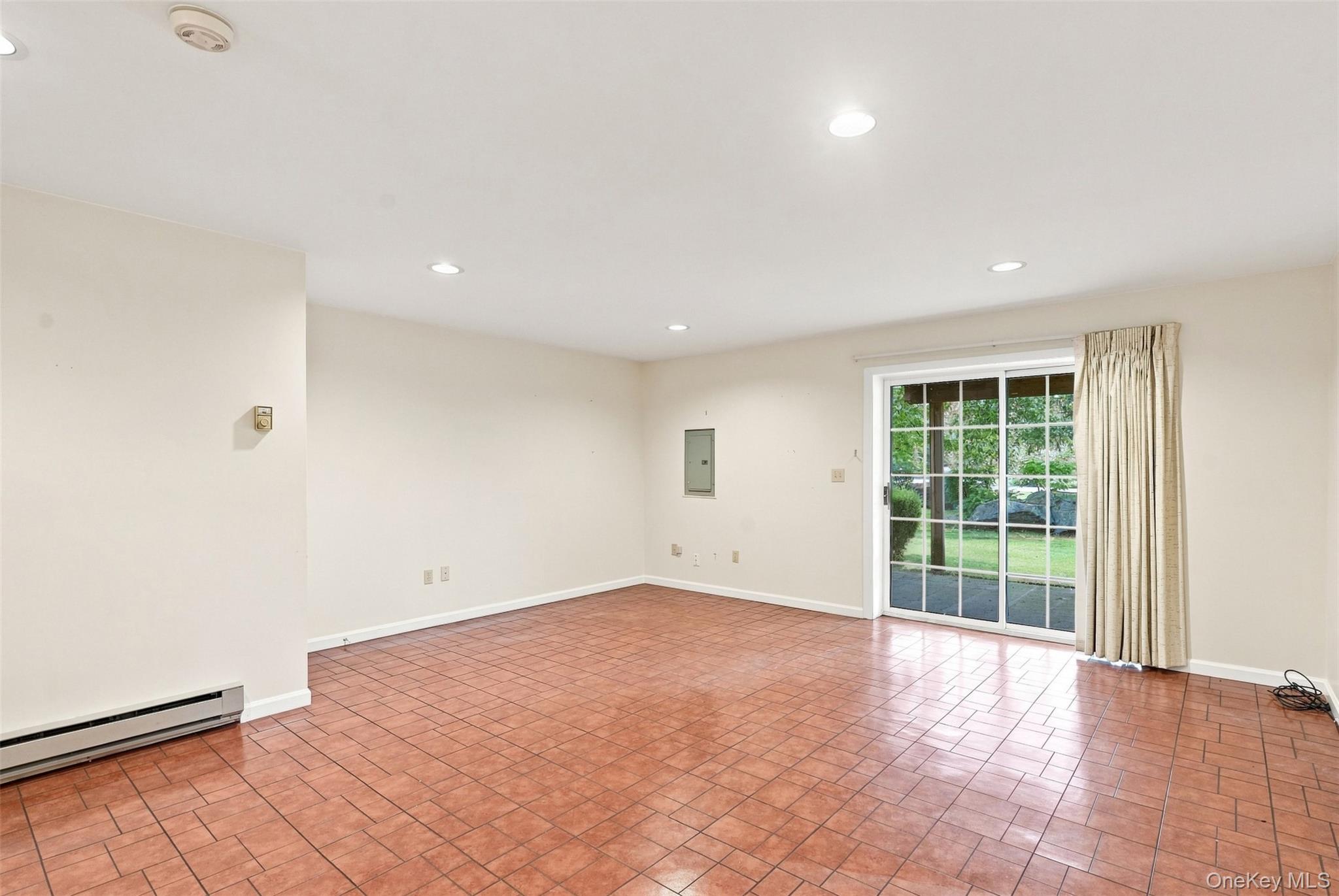 103 Kensington Court – For Sale photo 28