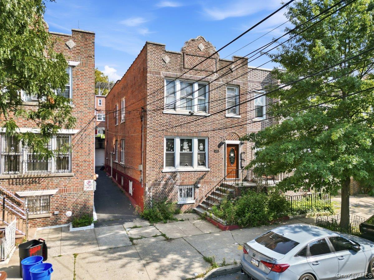 4626 Carpenter Avenue – For Sale