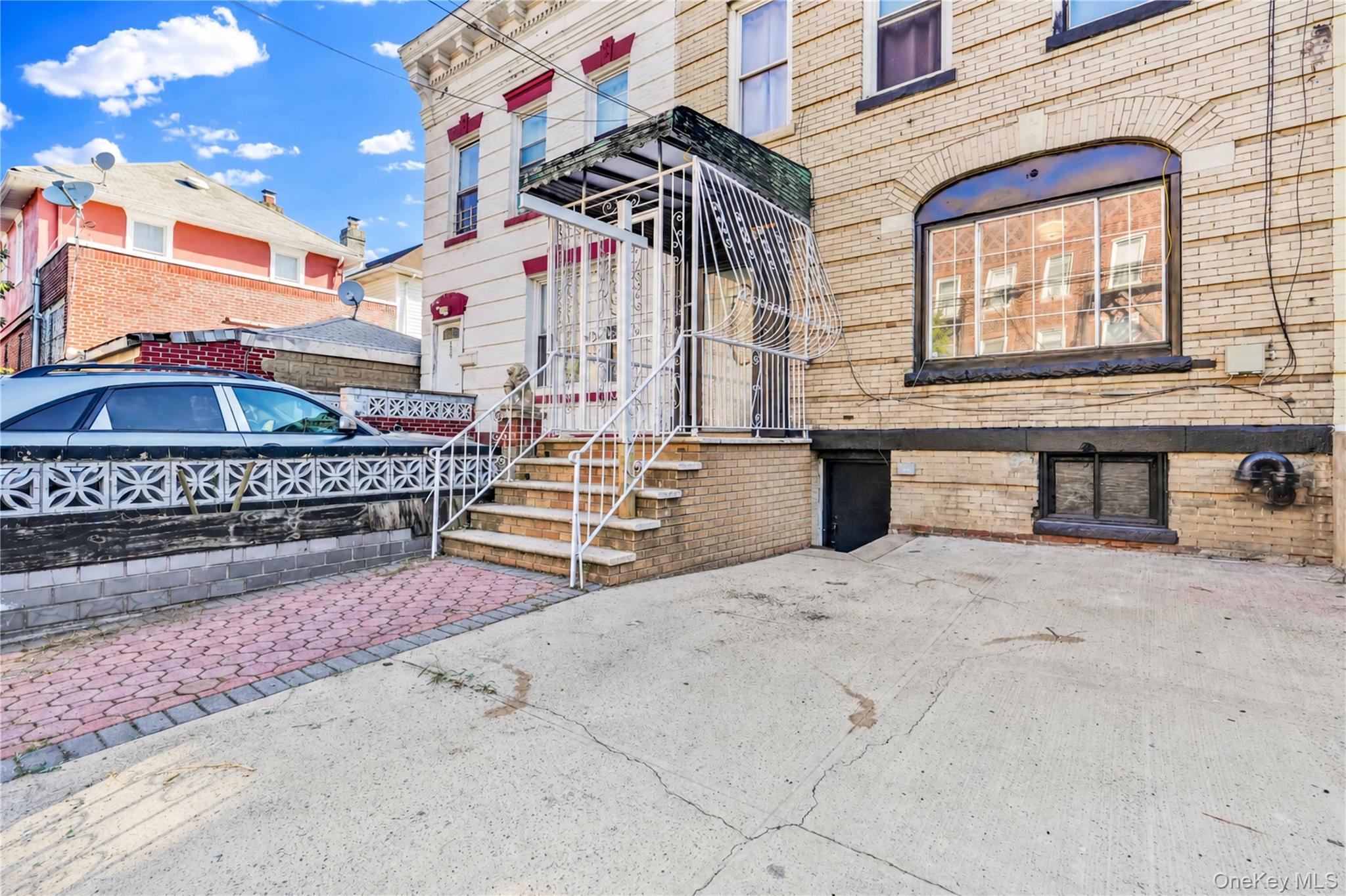 341 East 51 Street – For Sale photo 2