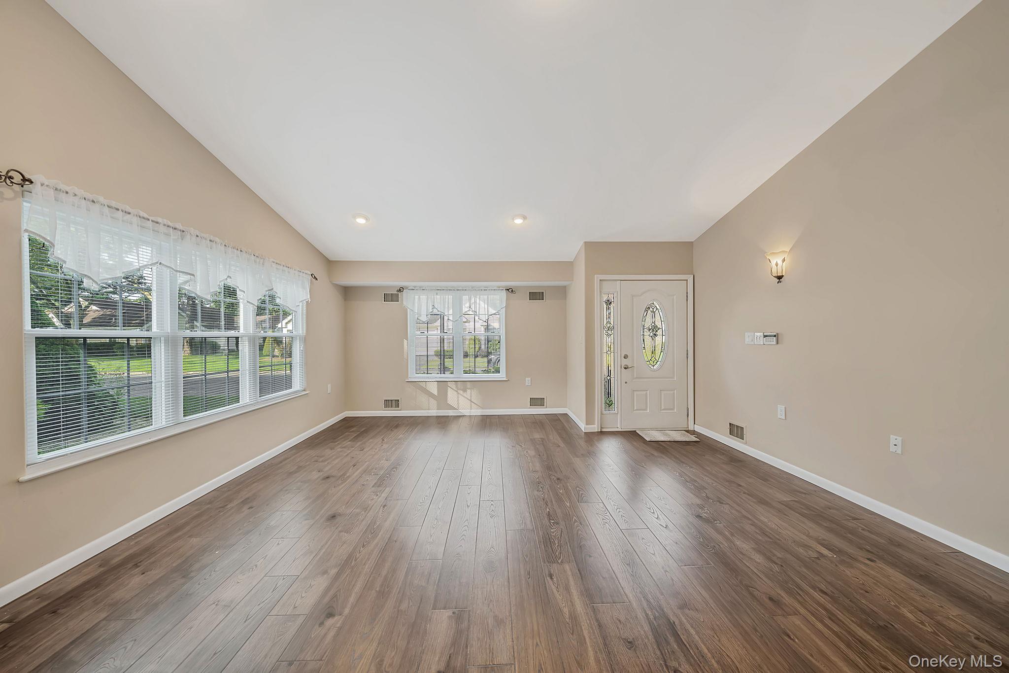 279 Glen Drive – For Sale photo 6
