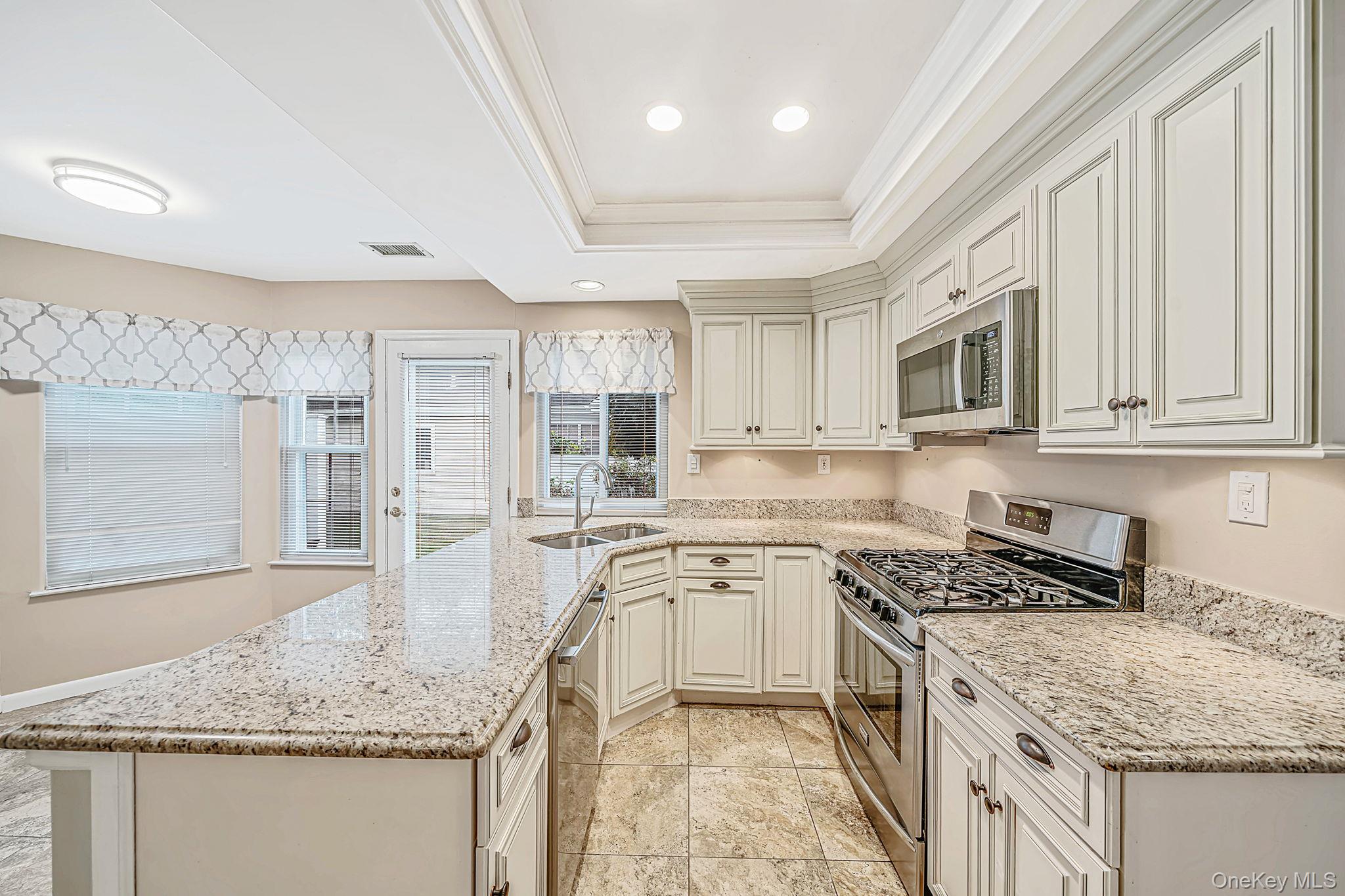 279 Glen Drive – For Sale photo 8