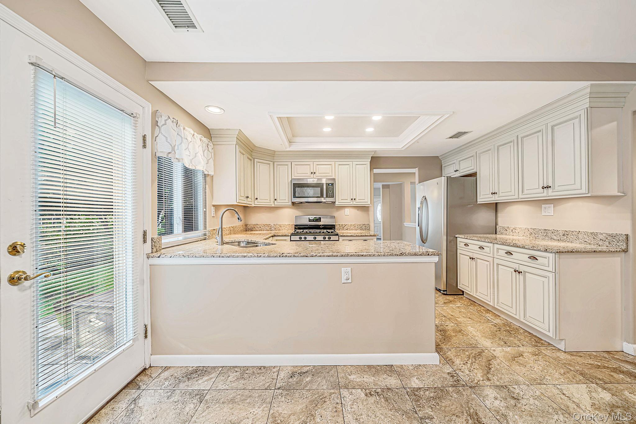279 Glen Drive – For Sale photo 11