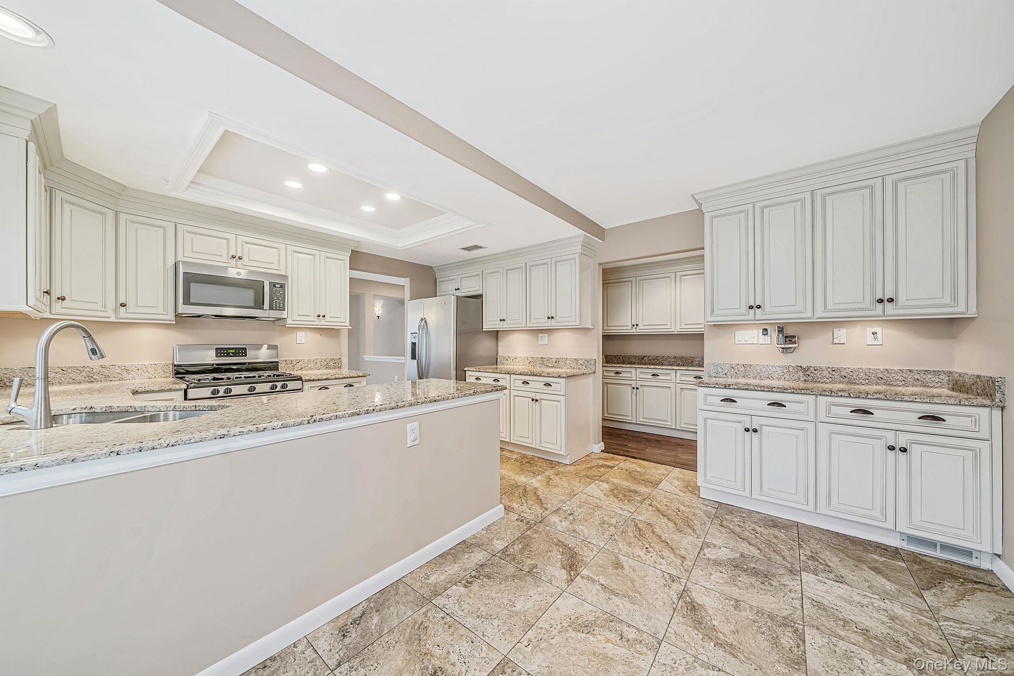 279 Glen Drive – For Sale photo 12