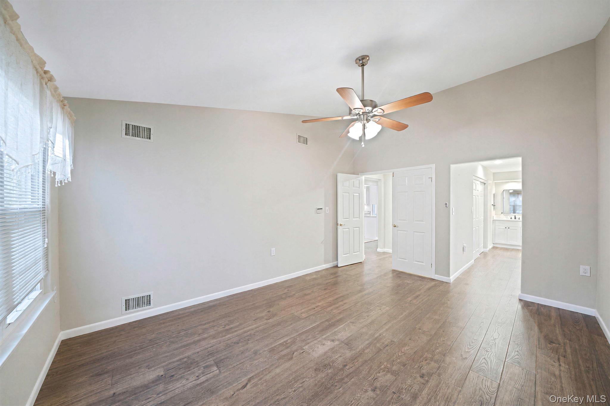 279 Glen Drive – For Sale photo 18