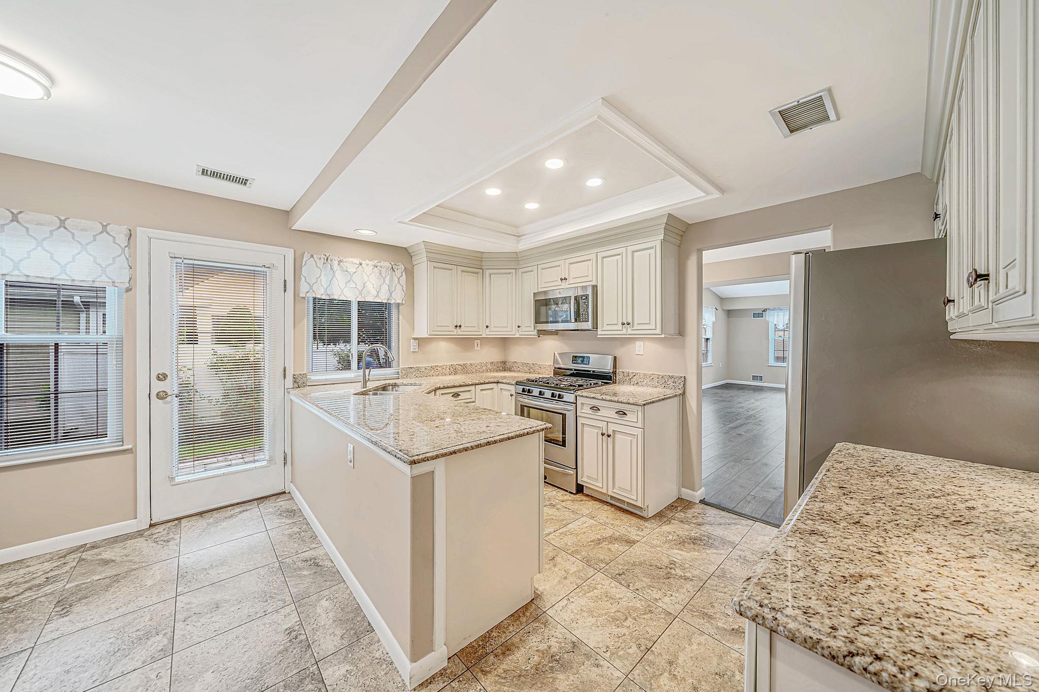 279 Glen Drive – For Sale photo 10
