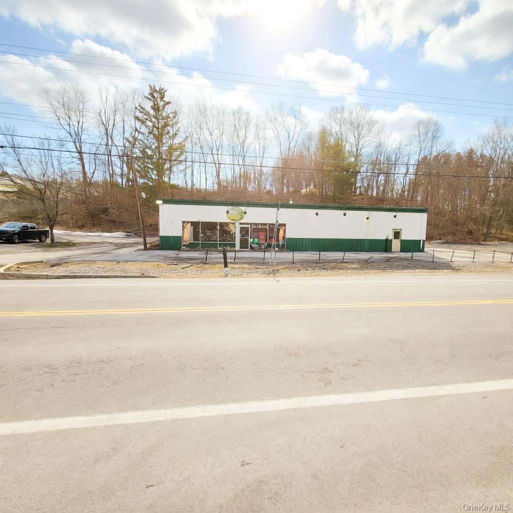609 Route 208 – For Sale photo 4