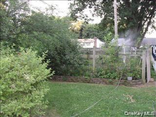 24 Schoolhouse Ln – For Sale photo 3
