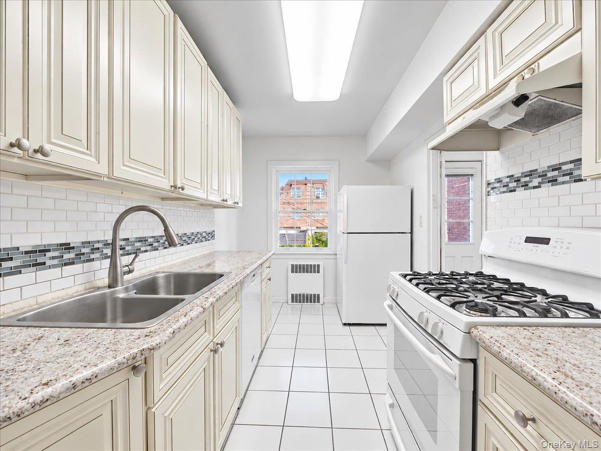 85-05 67th Drive – For Sale photo 8