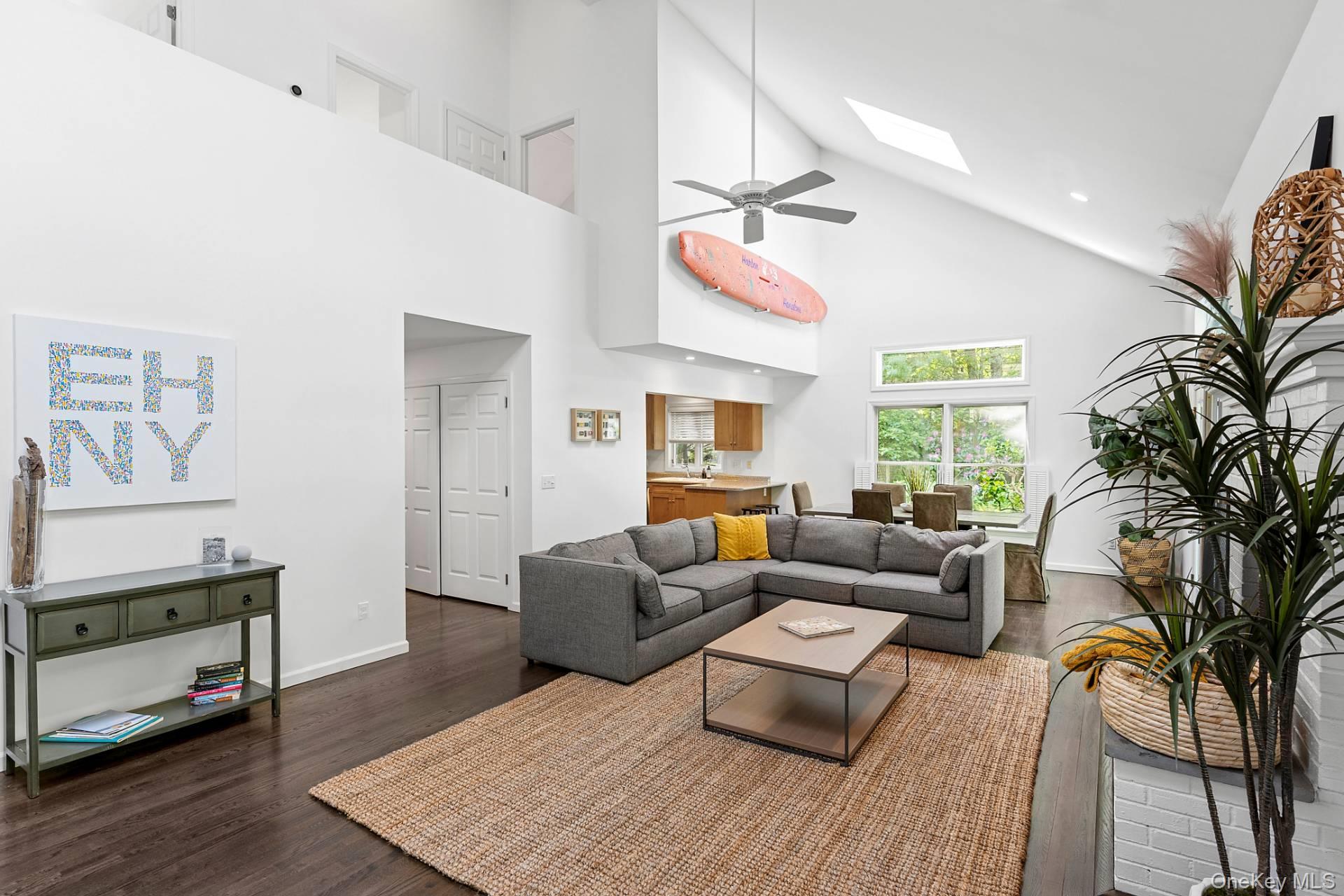 12 Harbor Street – For Rent photo 2