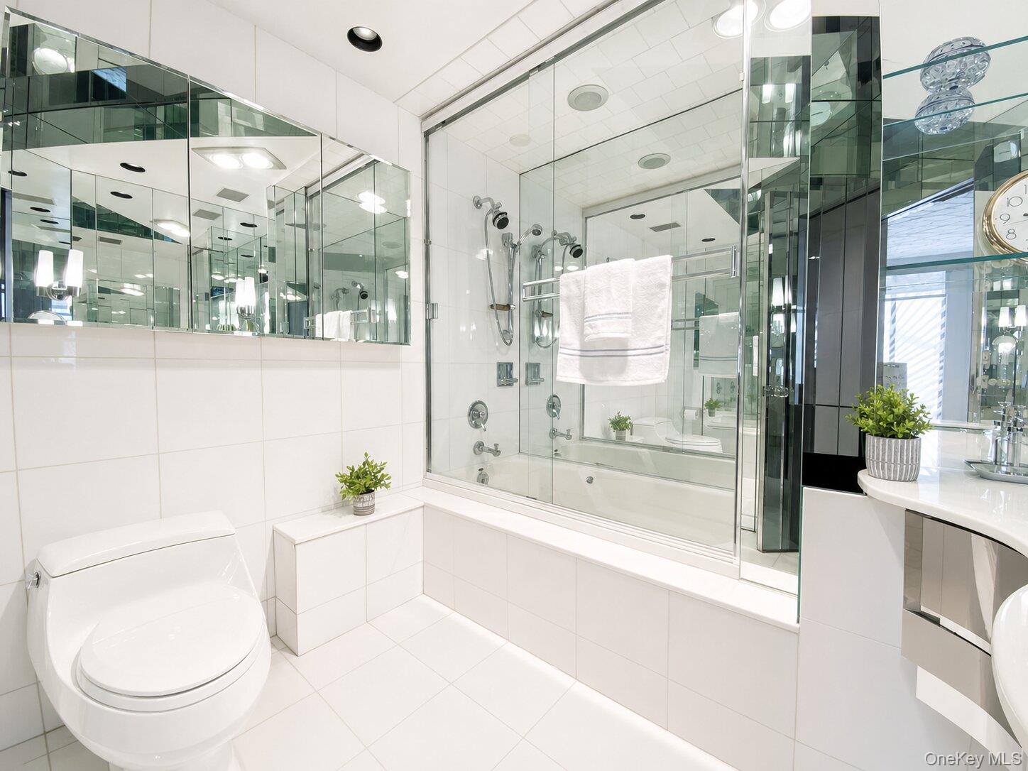 26910 Grand Central Parkway, Unit 30N photo 19