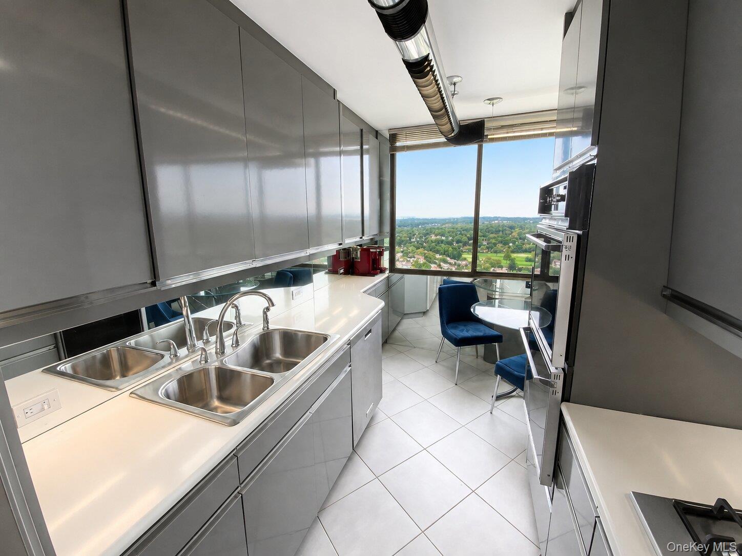 26910 Grand Central Parkway, Unit 30N photo 8