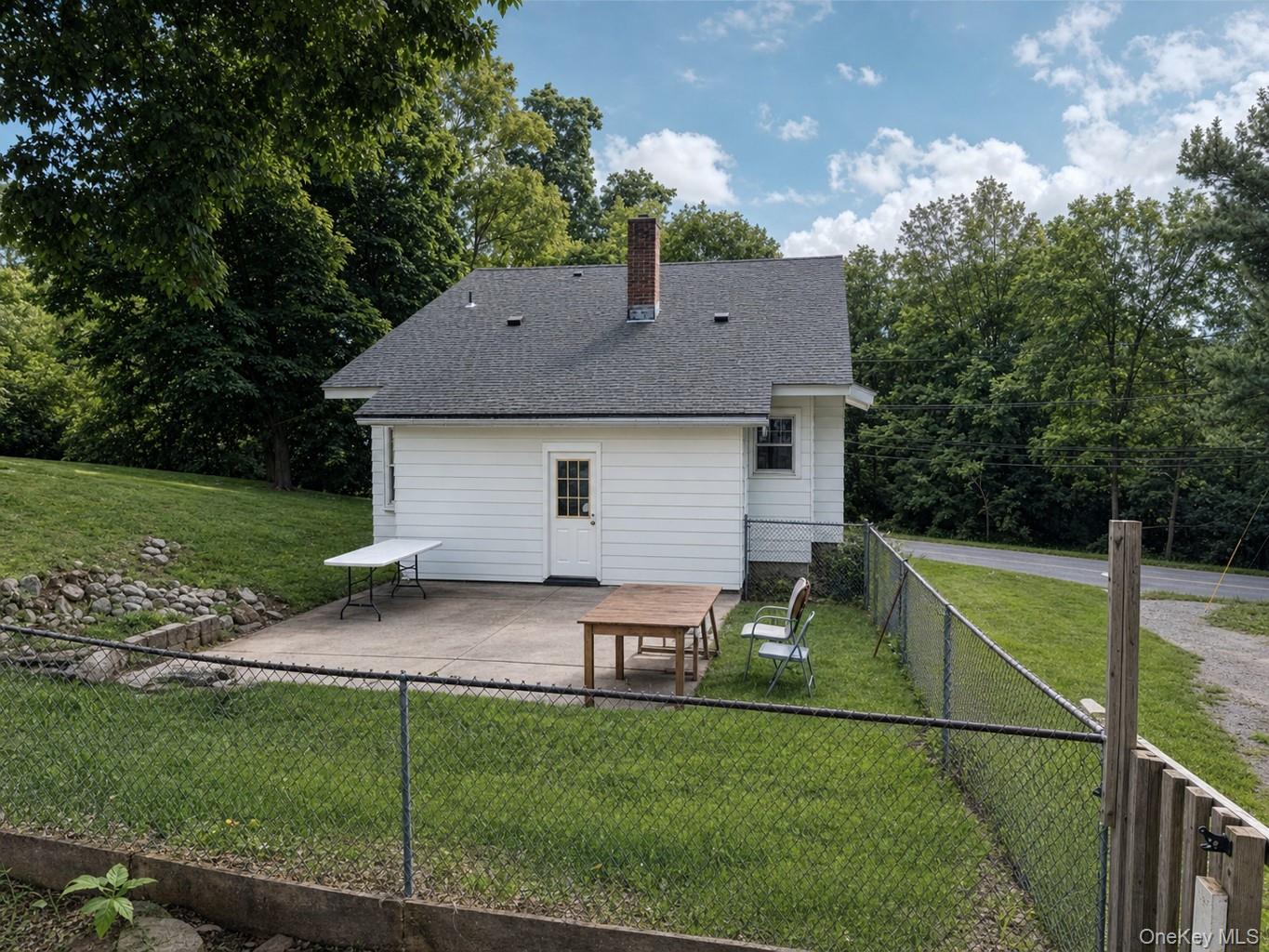 4 Grove Street – For Sale photo 42