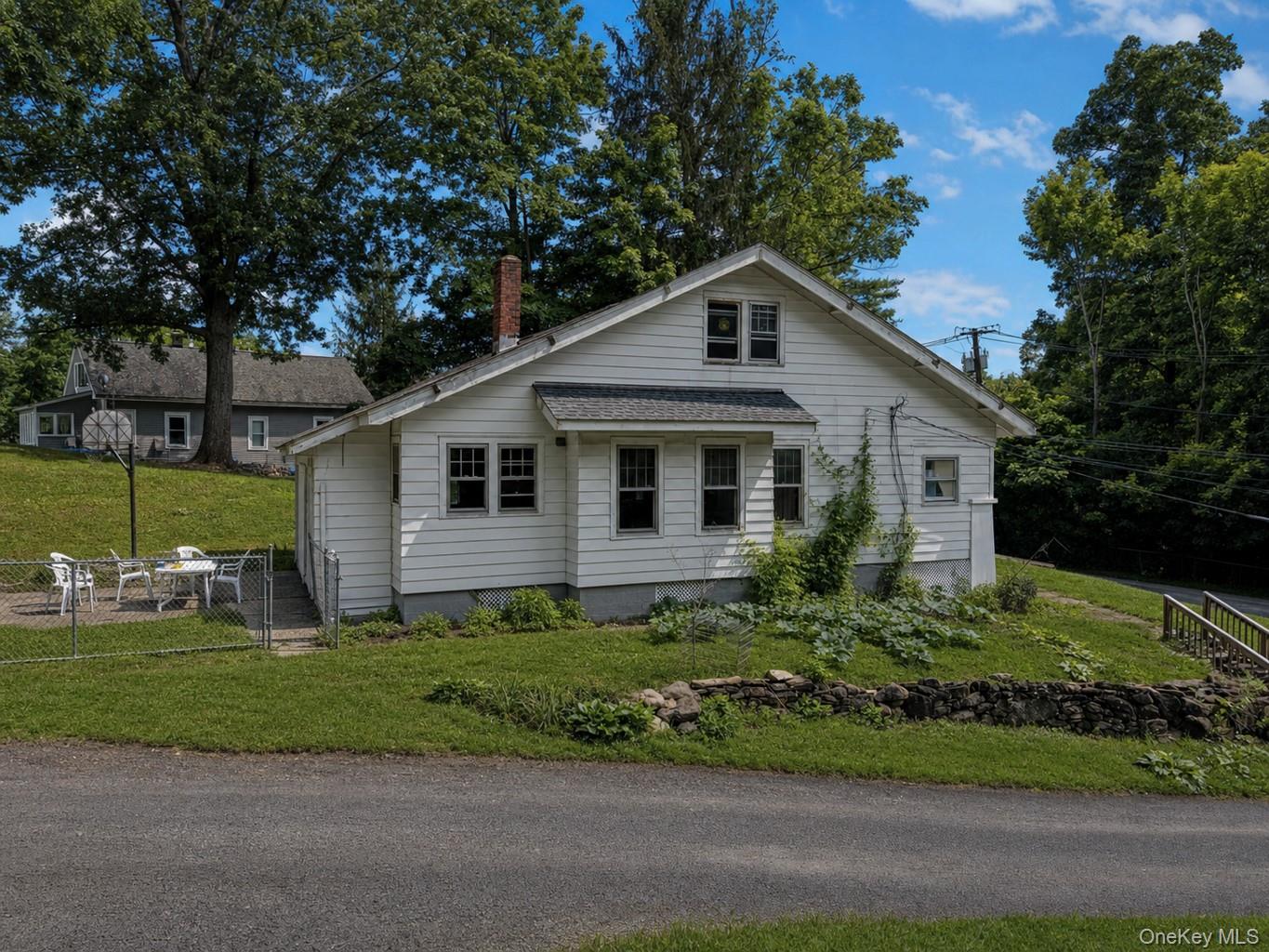 4 Grove Street – For Sale photo 43