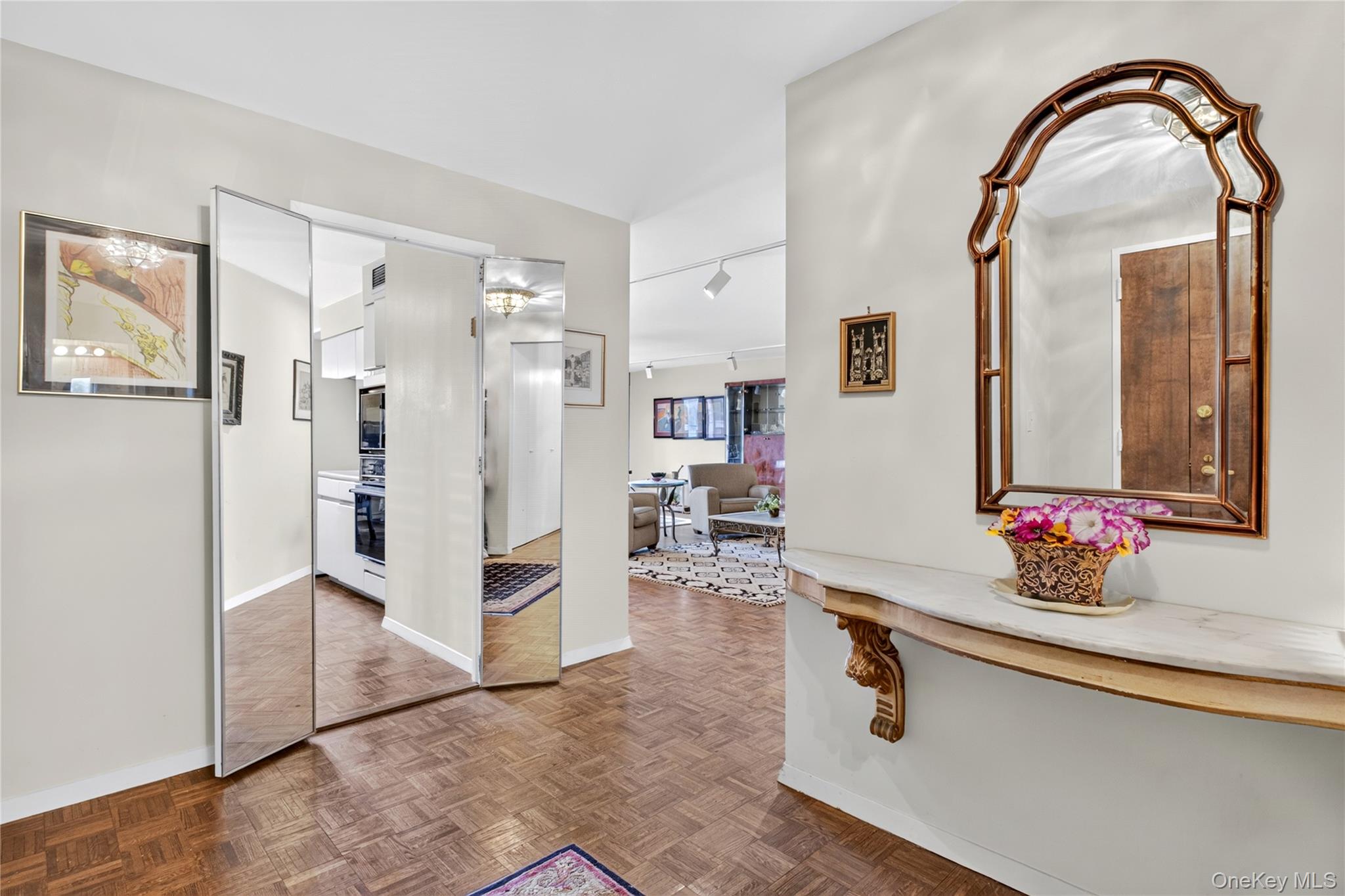 12 Bond Street, Unit 4D photo 5