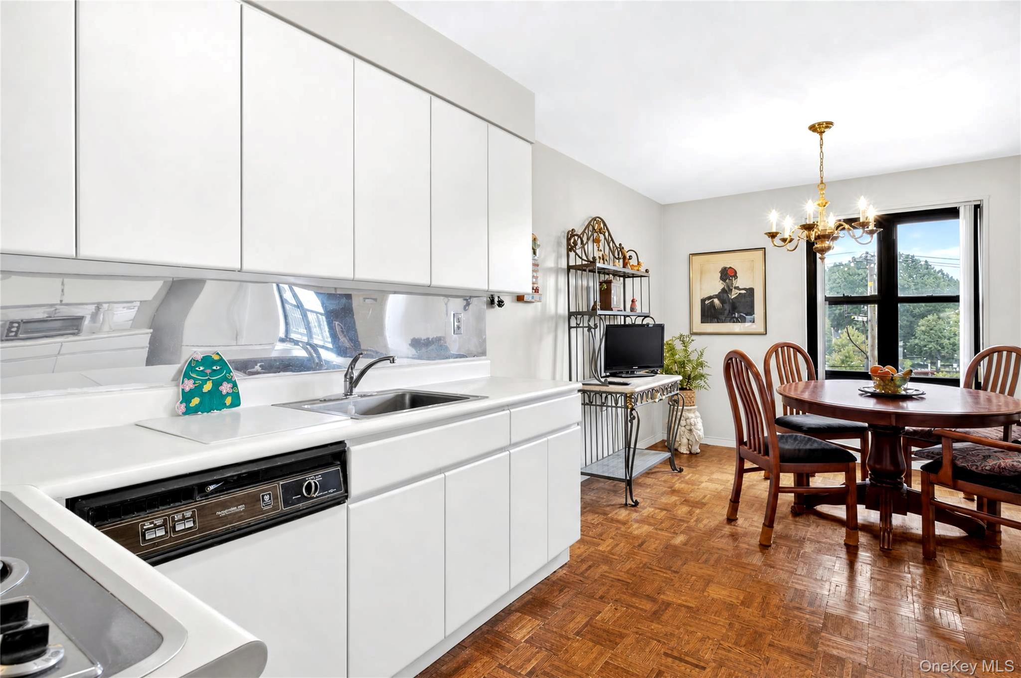12 Bond Street, Unit 4D photo 16