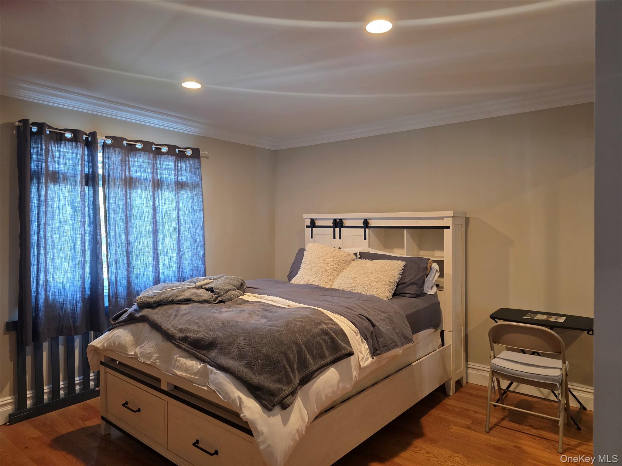 355 E Market Street, Unit Upper photo 8