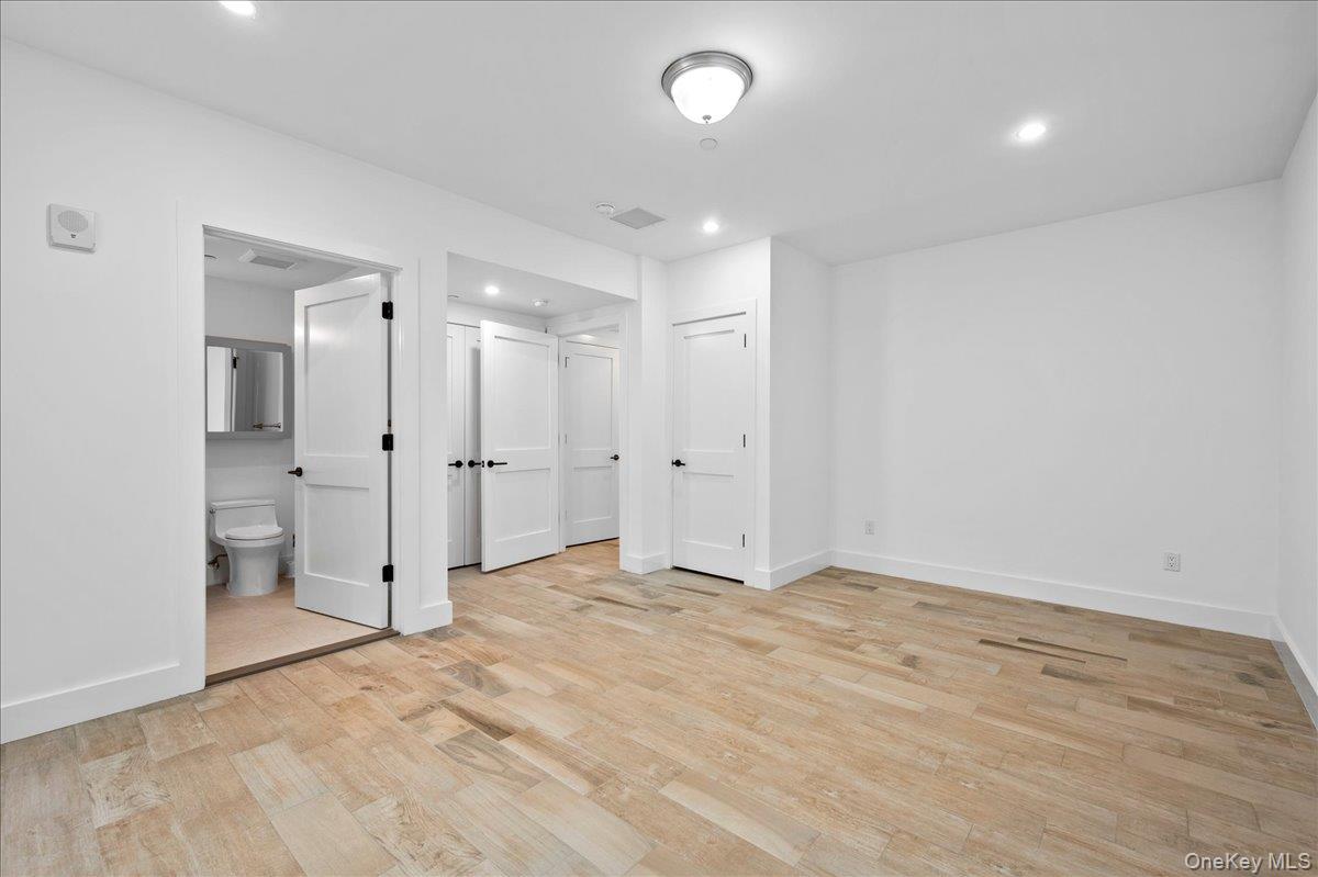 422 E Boston Post Road, Unit 101 photo 17