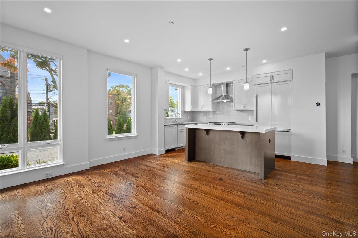 422 E Boston Post Road, Unit 101 photo 5