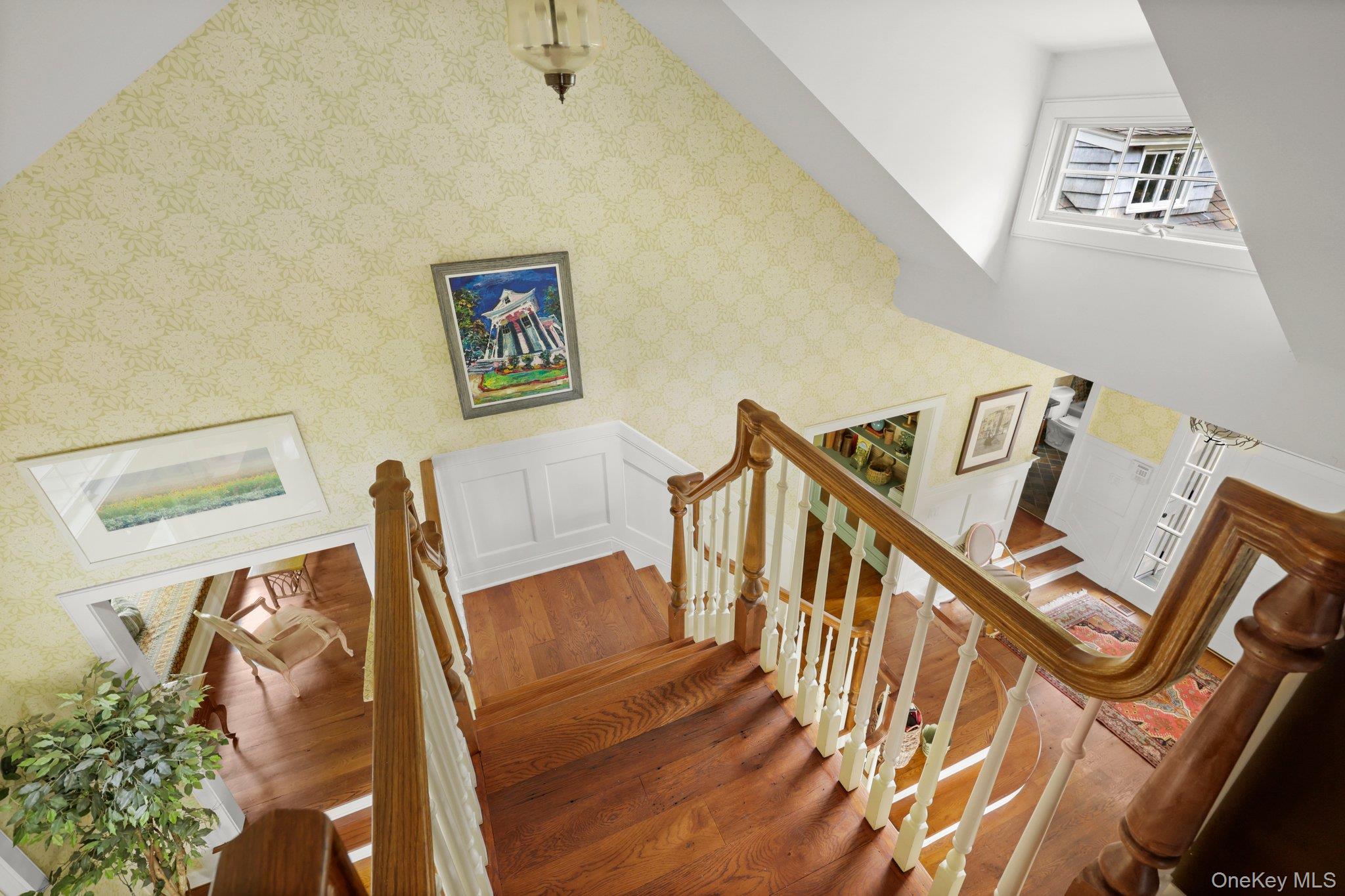 10 Hickory Lane – For Sale photo 4
