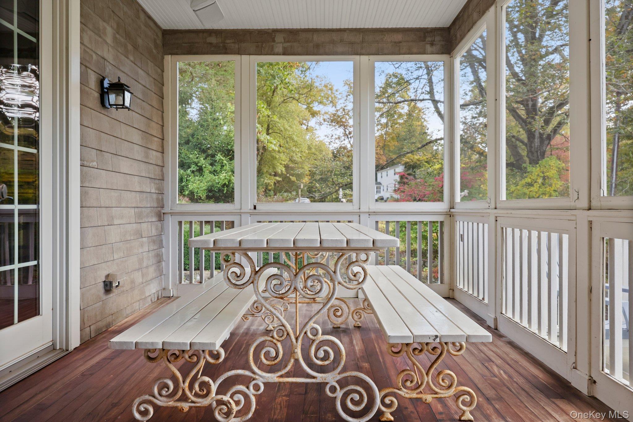 10 Hickory Lane – For Sale photo 11