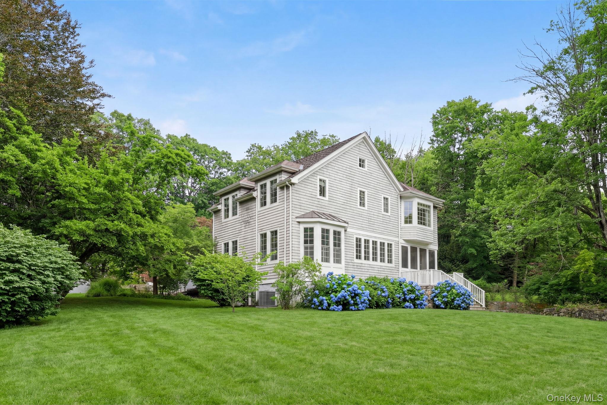 10 Hickory Lane – For Sale photo 27