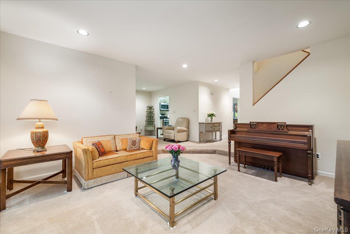 38 Larkspur Lane – For Sale photo 7