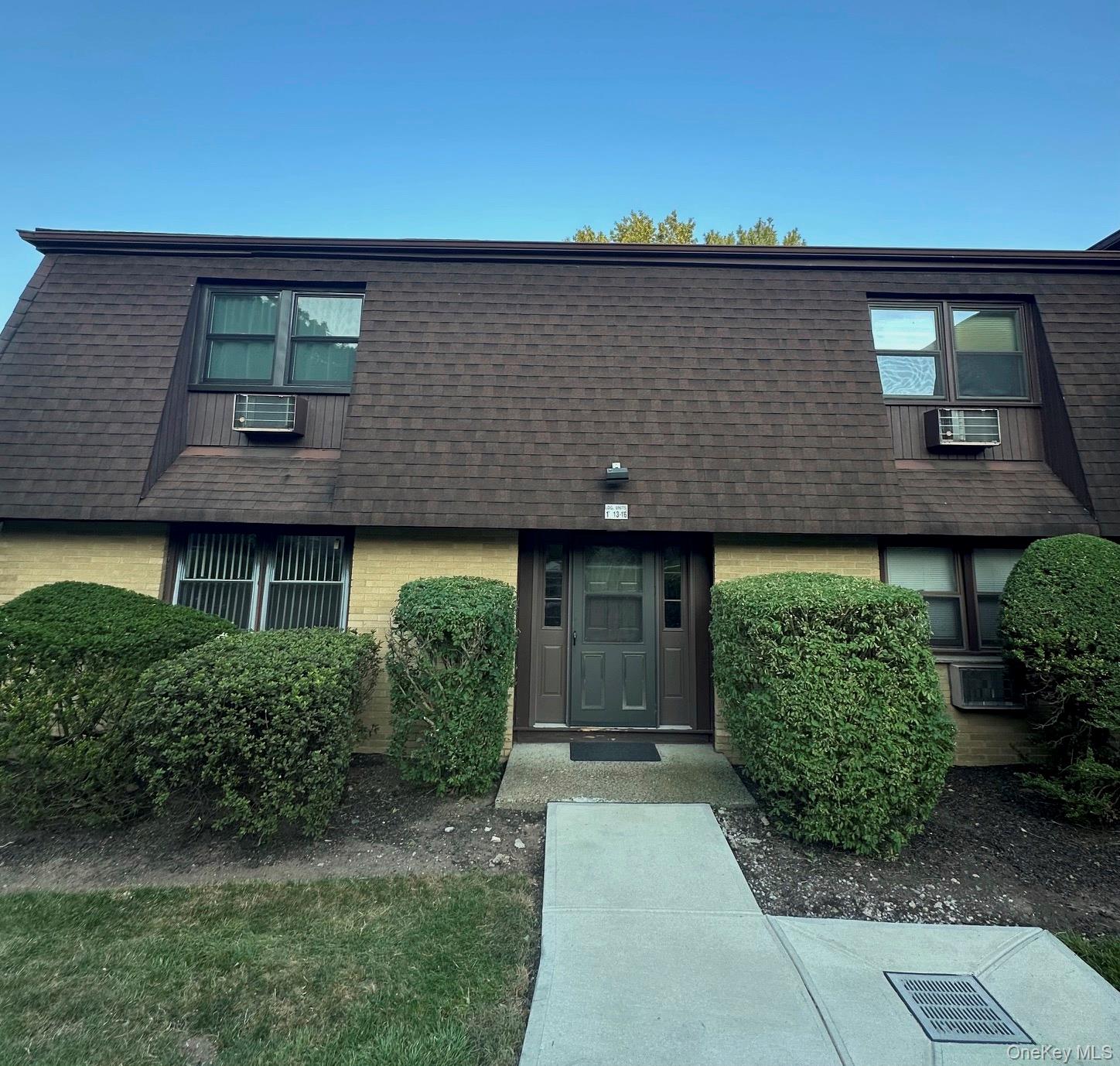 1 Germonds Village, Unit 14