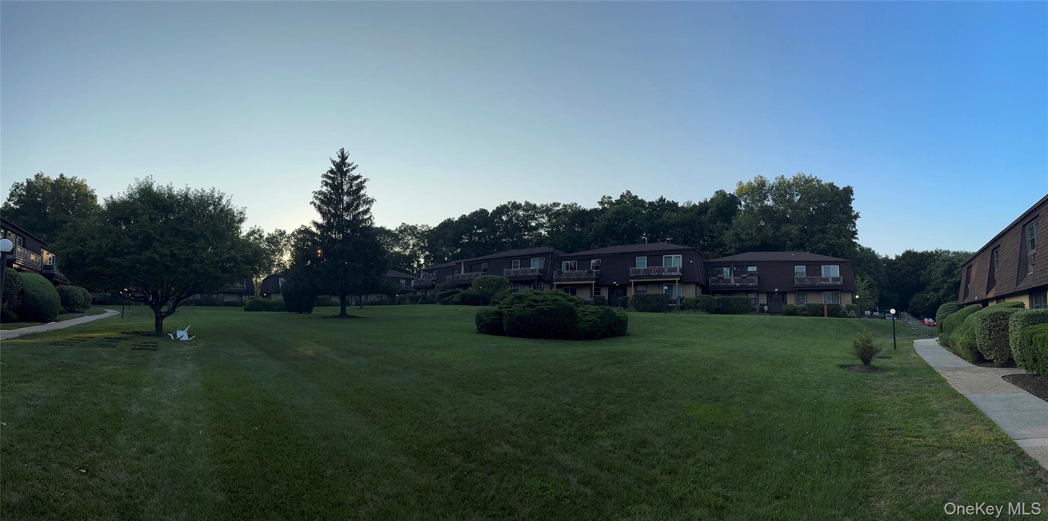 1 Germonds Village, Unit 14 photo 13