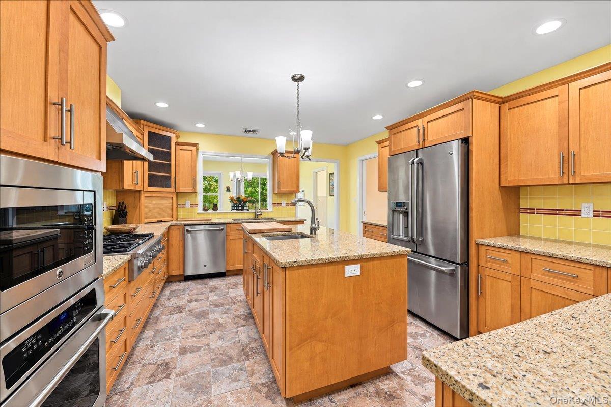 3740 Eleanor Drive – For Sale photo 10