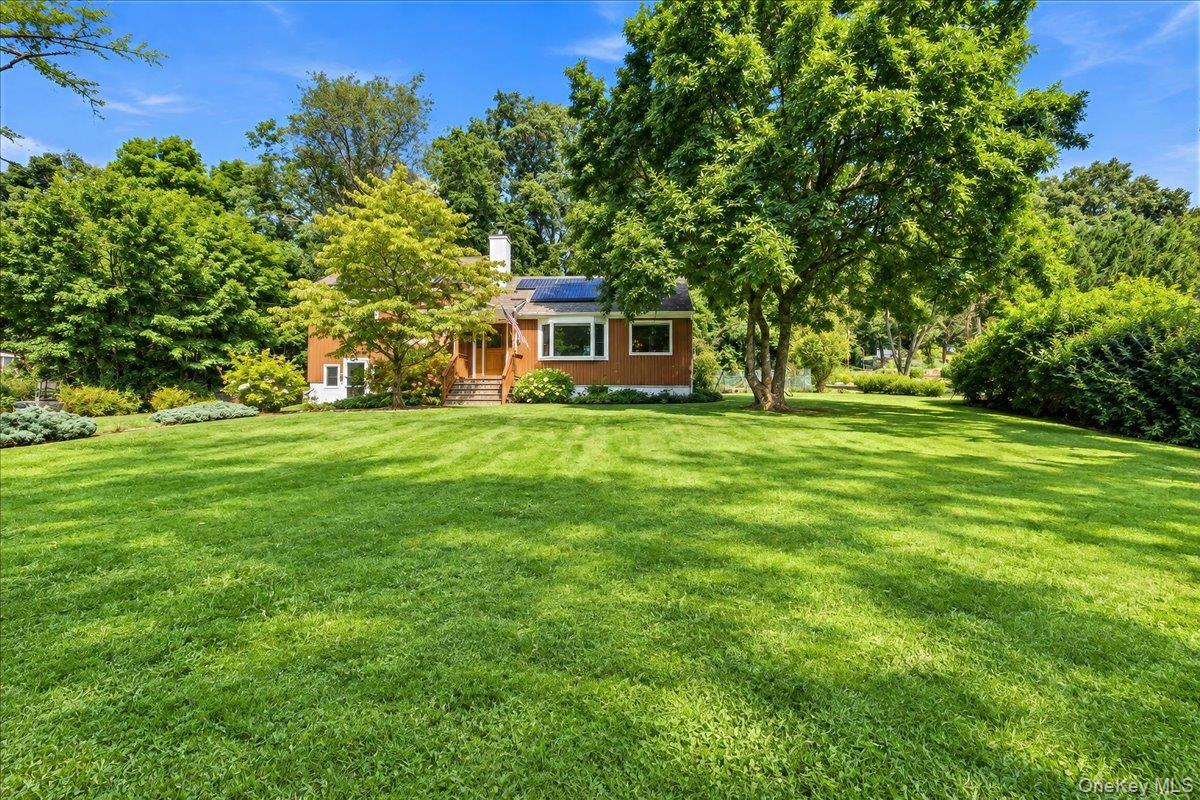 3740 Eleanor Drive – For Sale photo 2