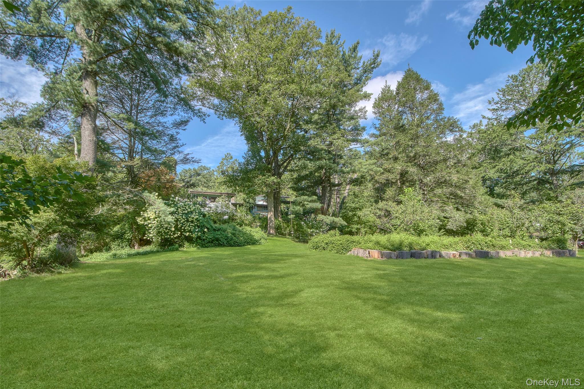 35 Saxon Woods Road – For Sale photo 4