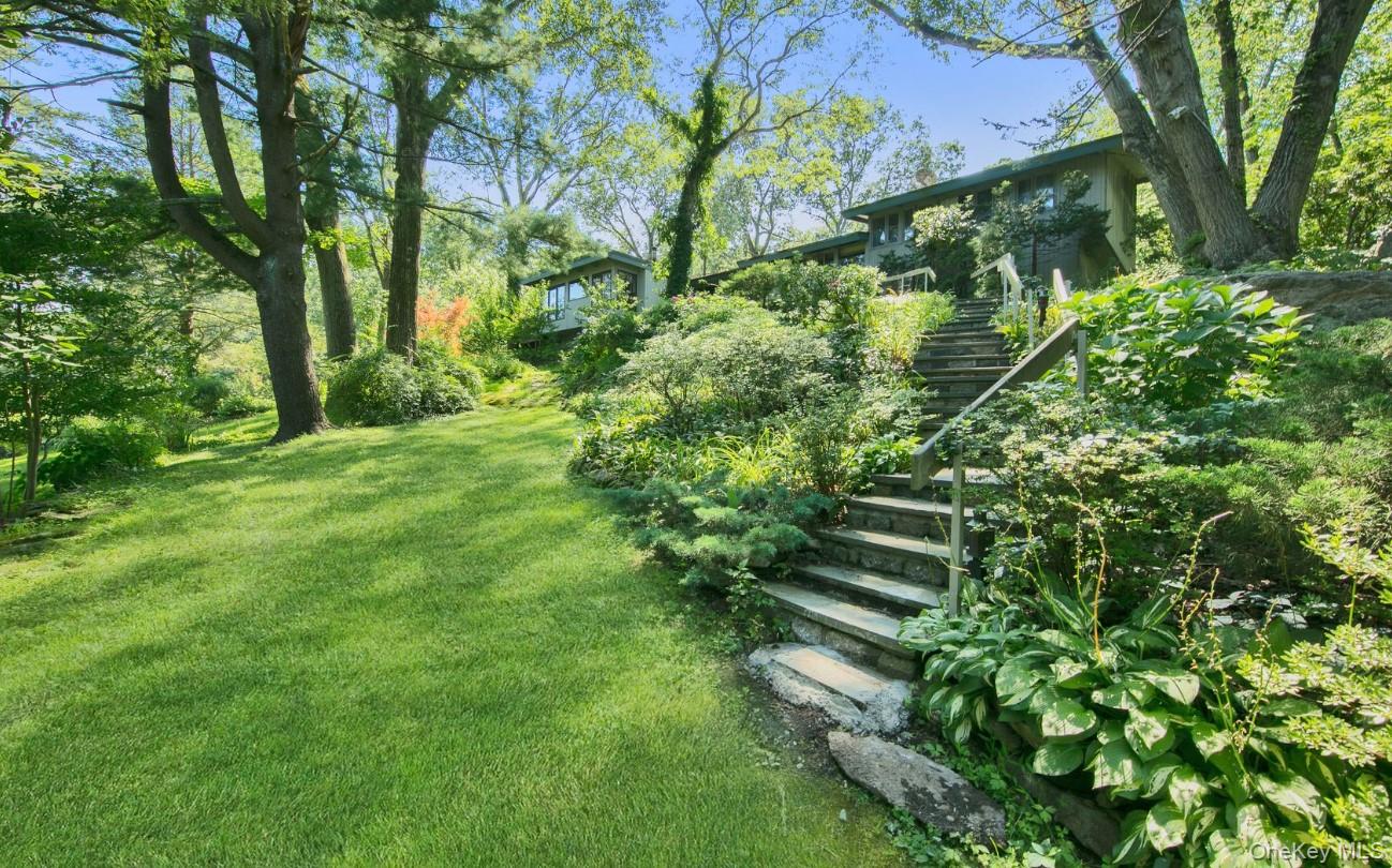 35 Saxon Woods Road – For Sale photo 7
