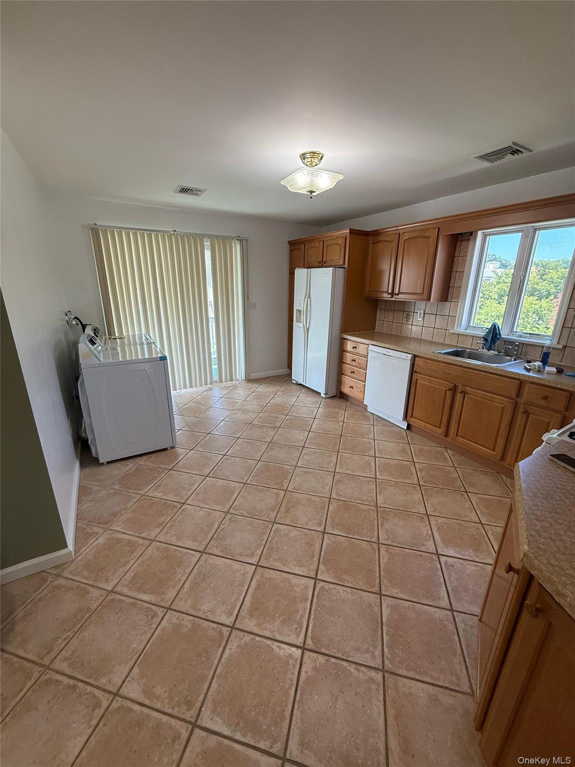 103 Clunie Avenue, Unit 2 photo 14