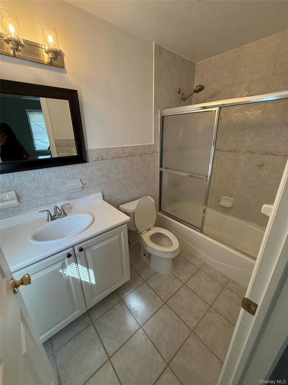 103 Clunie Avenue, Unit 2 photo 11