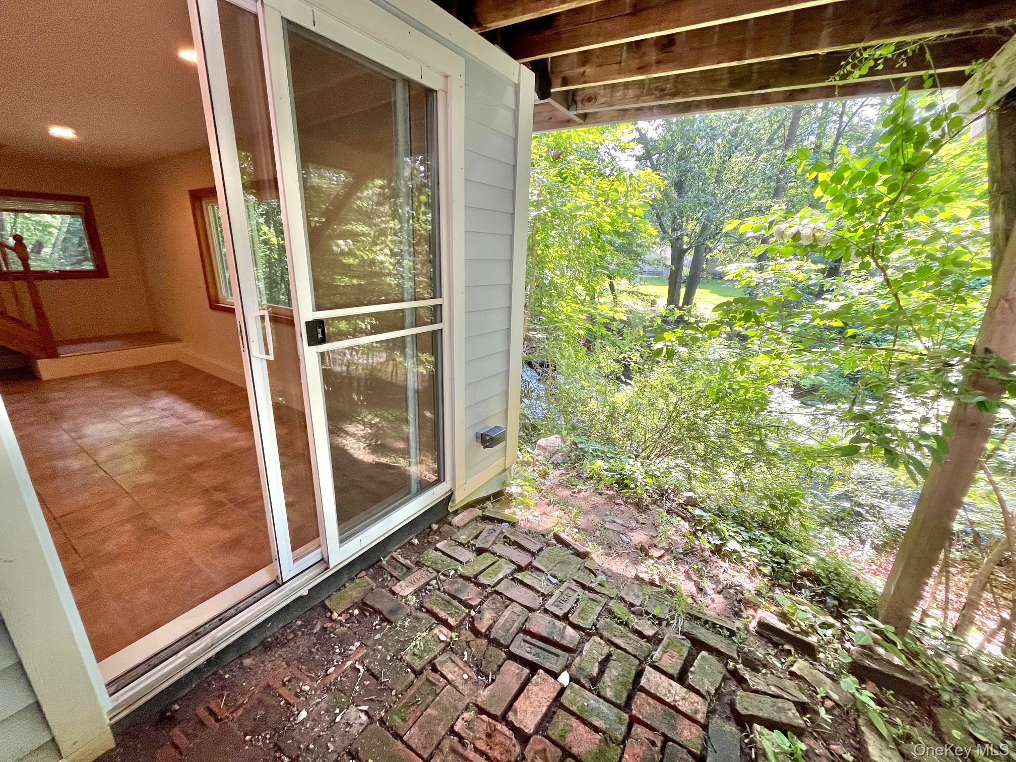 8 Anton Place – For Rent photo 20