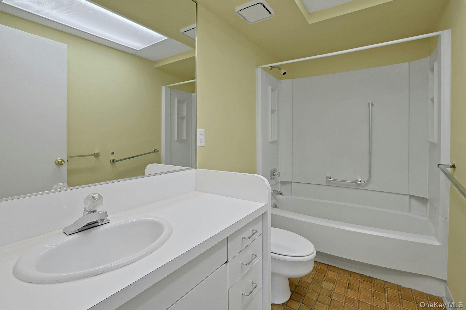 19 Wall Avenue – For Sale photo 42