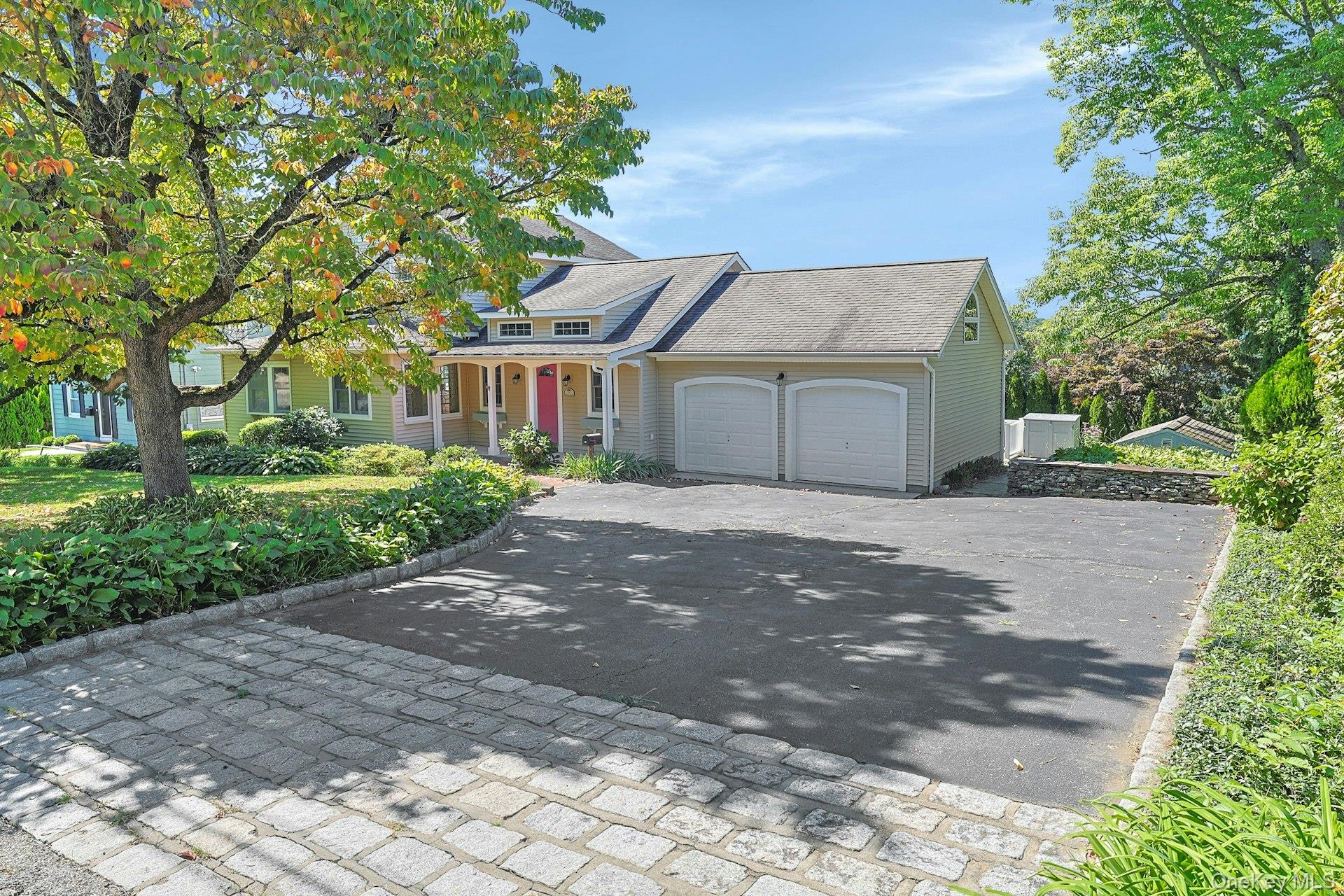 19 Wall Avenue – For Sale photo 3