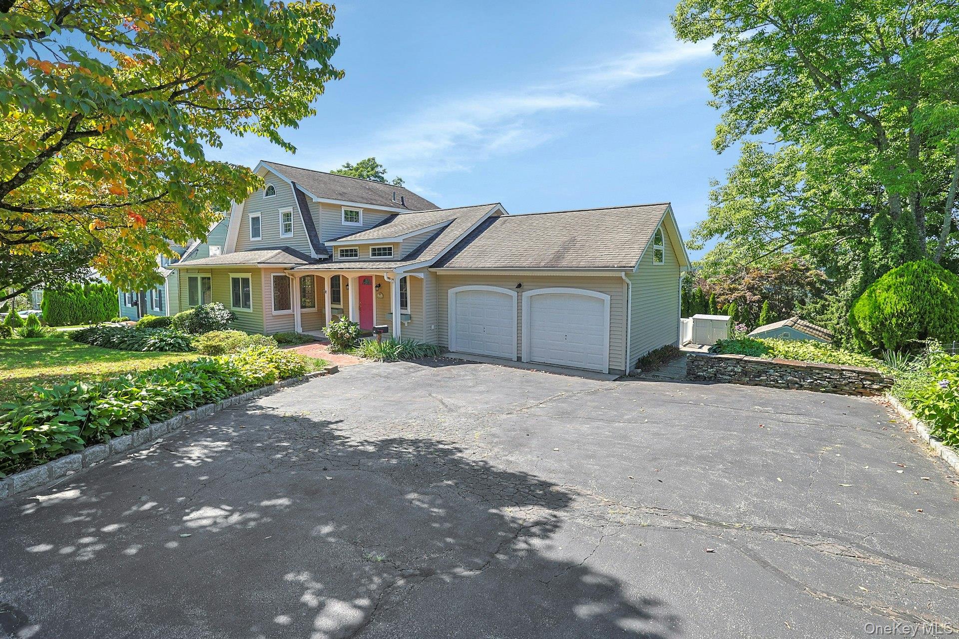 19 Wall Avenue – For Sale photo 4