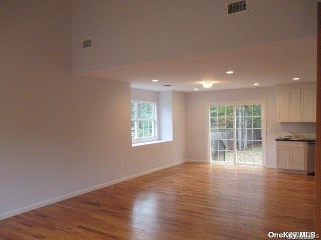 647 Doane Avenue – For Sale photo 4