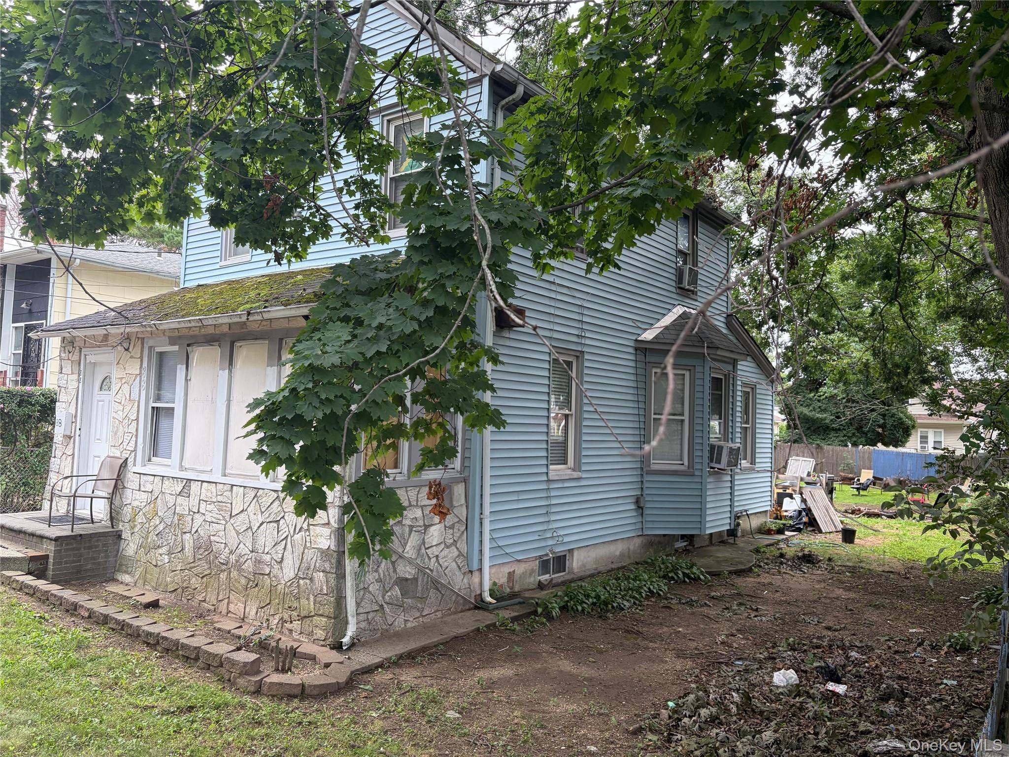 88 Colonial Avenue – For Sale photo 2