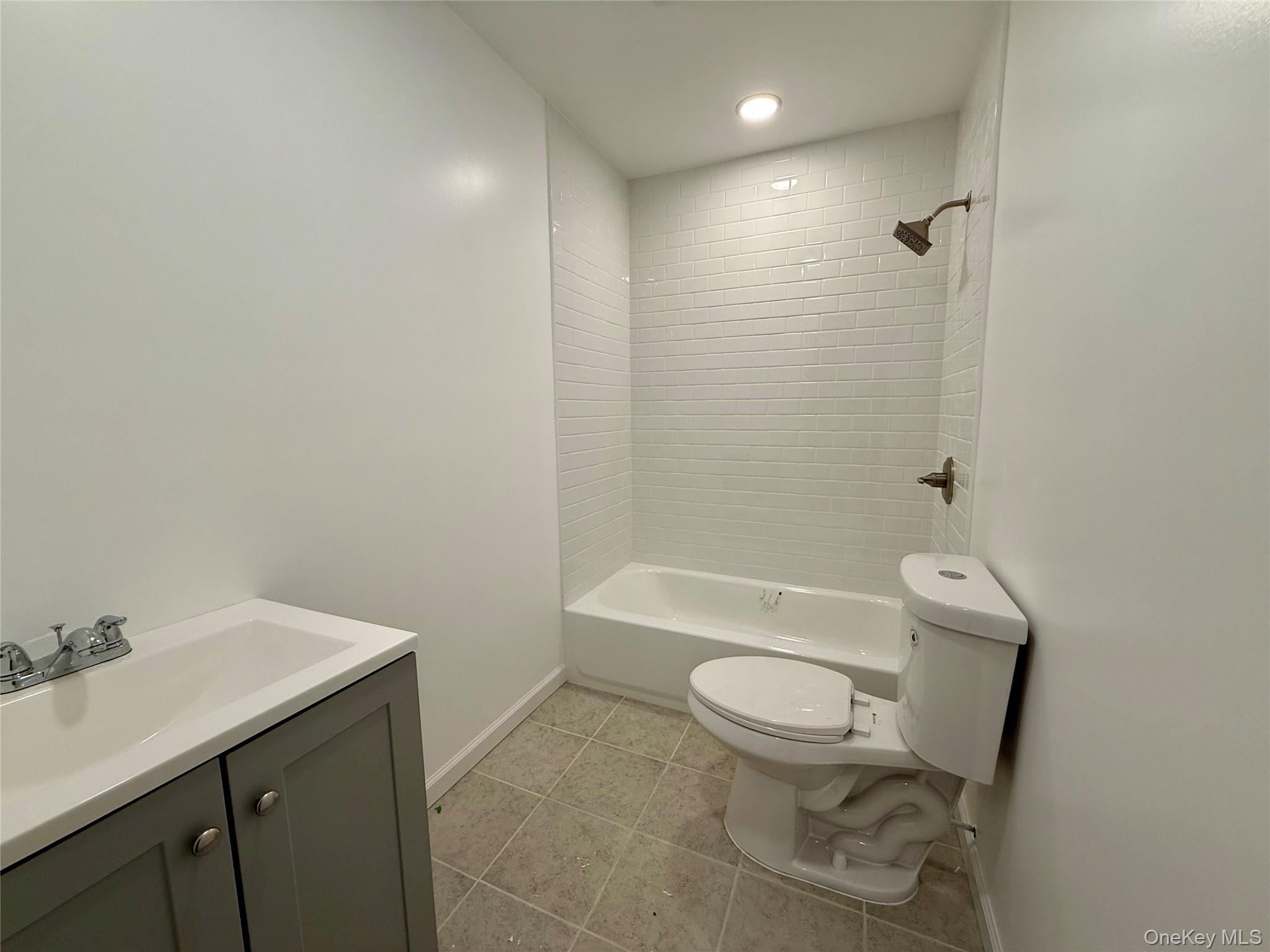 172 Front Street, Unit 172 photo 9