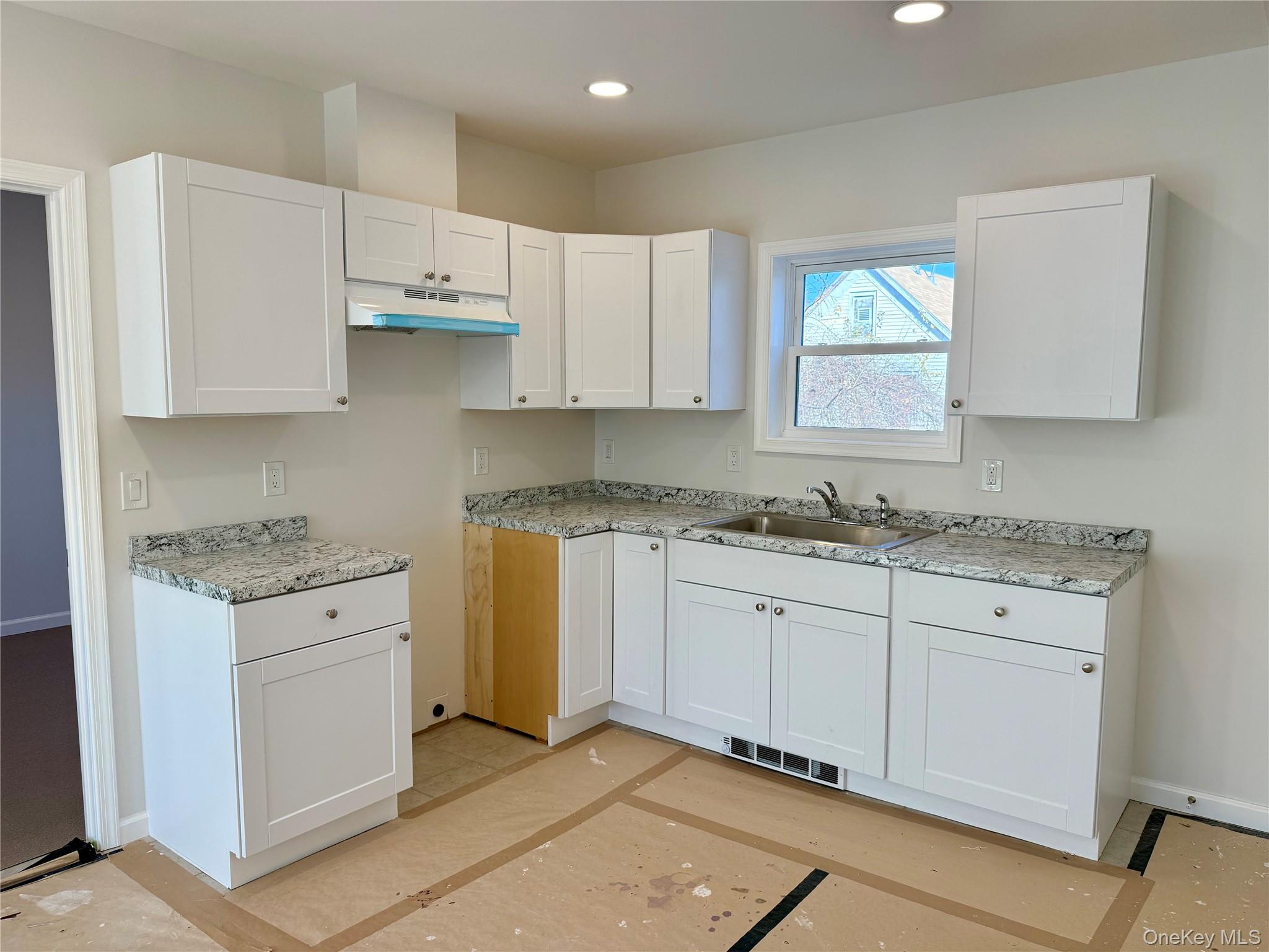 172 Front Street, Unit 172 photo 25