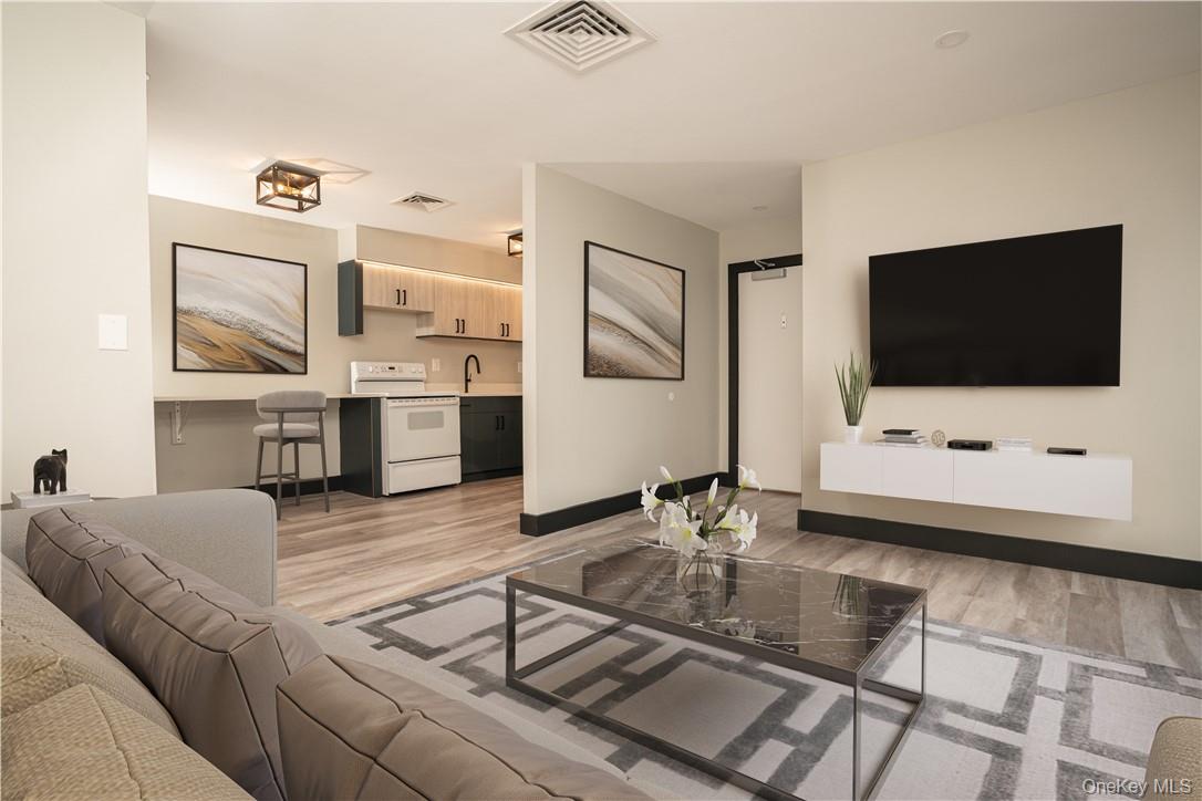8-12 S Boulevard, Unit 12-202